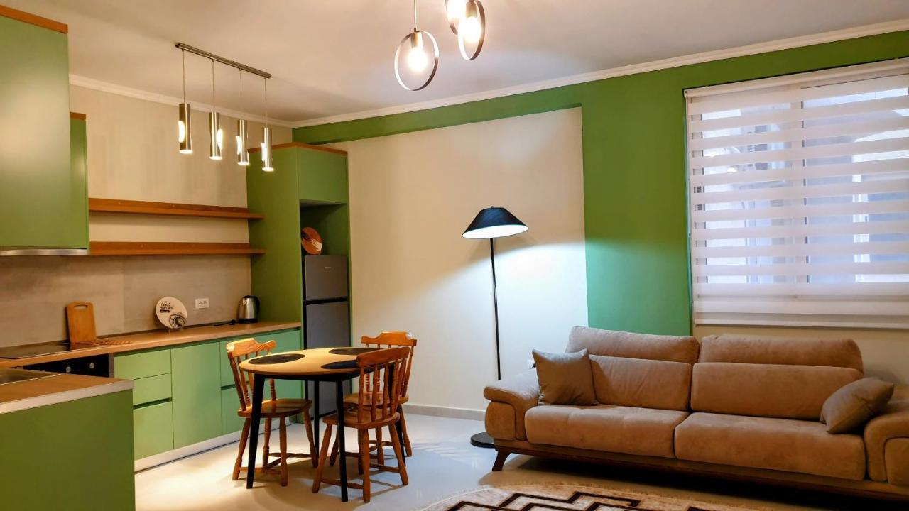 Green Trails City Center Divjake Exterior foto